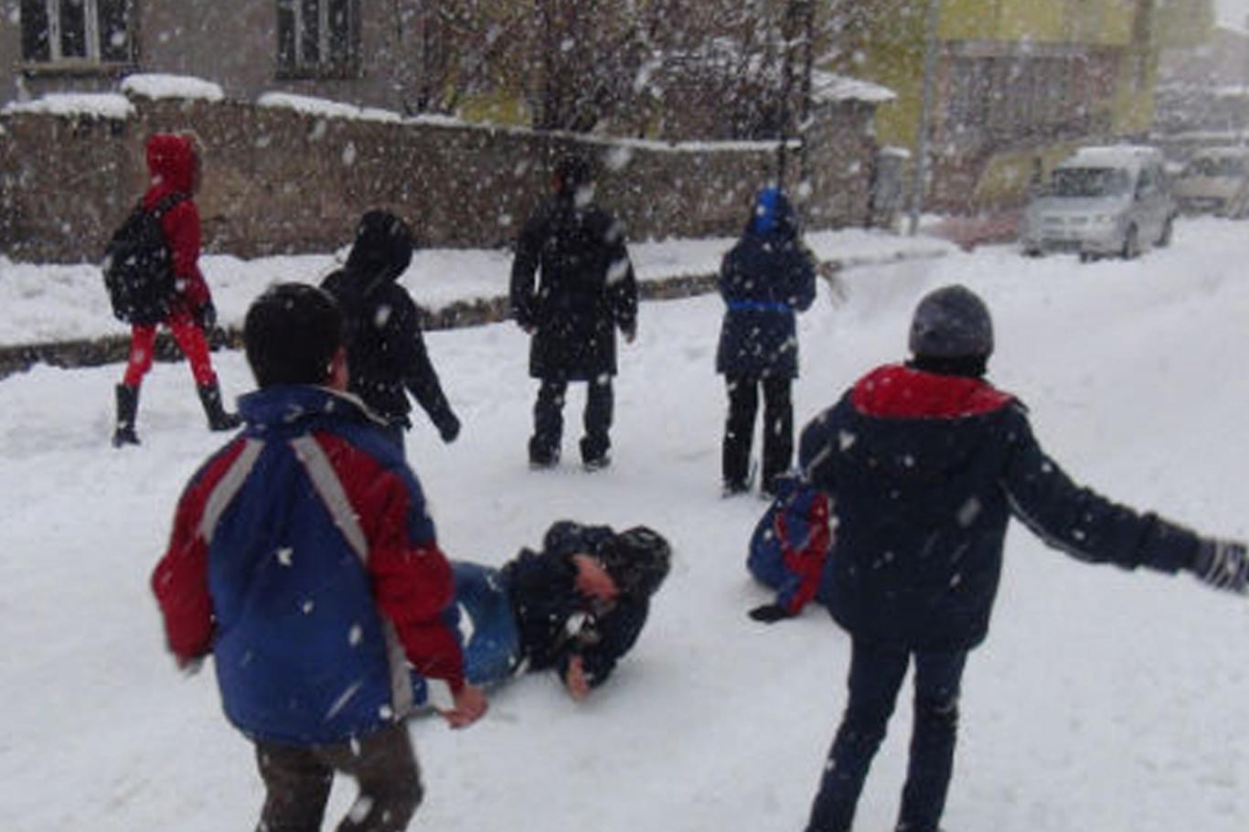 6 ilde okullara kar tatili